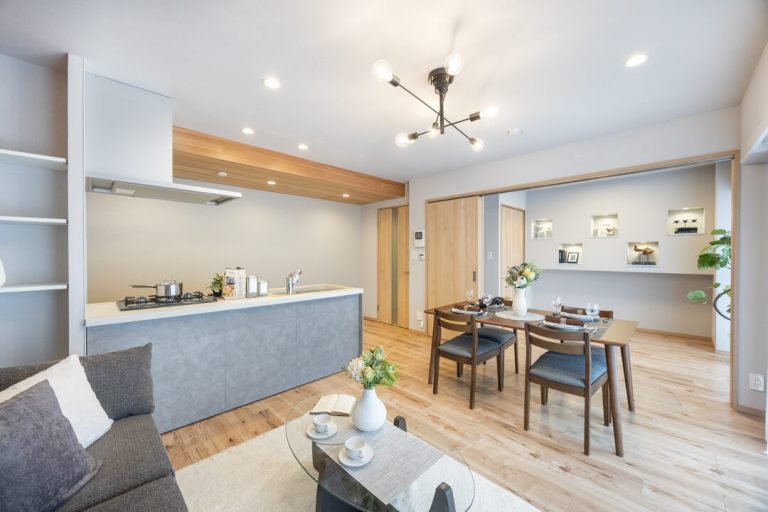 高輪台　空間を繋げて伸び伸び過ごせる2LDK