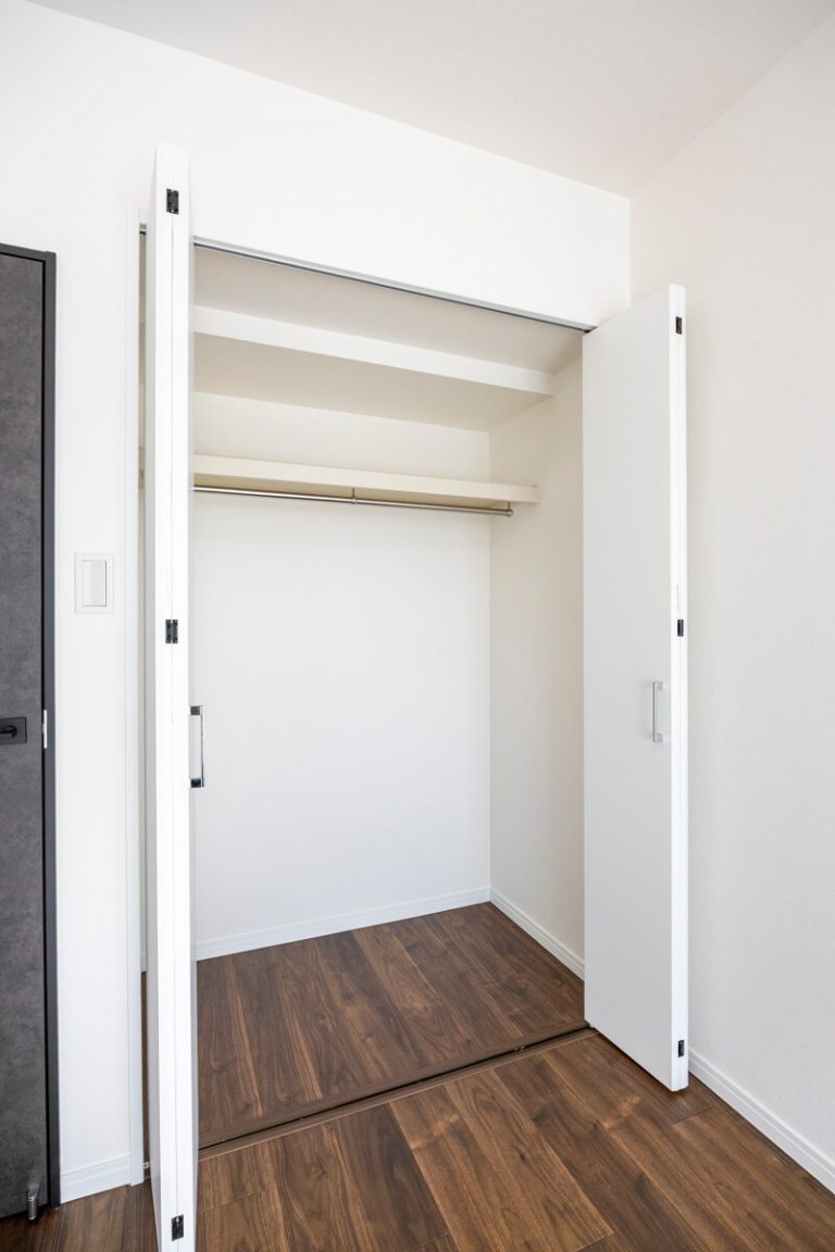 寝室3 クローゼット