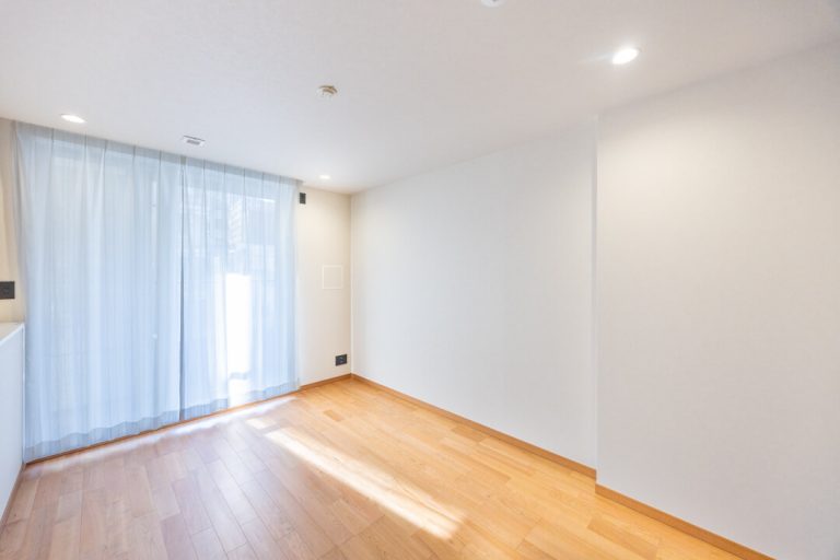 洋室（約7.7帖）