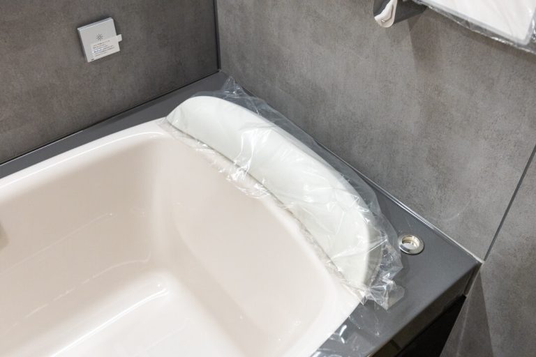 浴室 ヘッドレスト