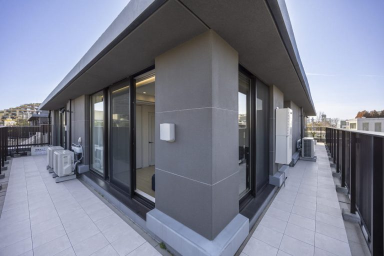 ルーフバルコニー