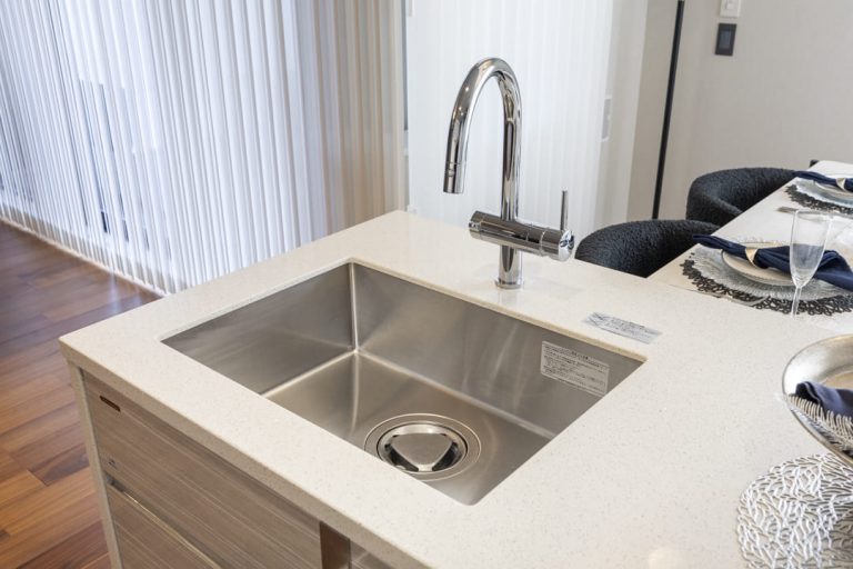 キッチン シンク