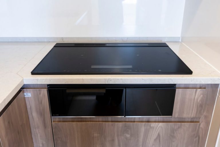 キッチン IHクッキングヒーター