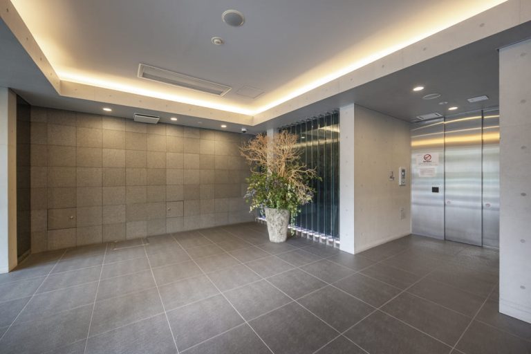 エントランスホール