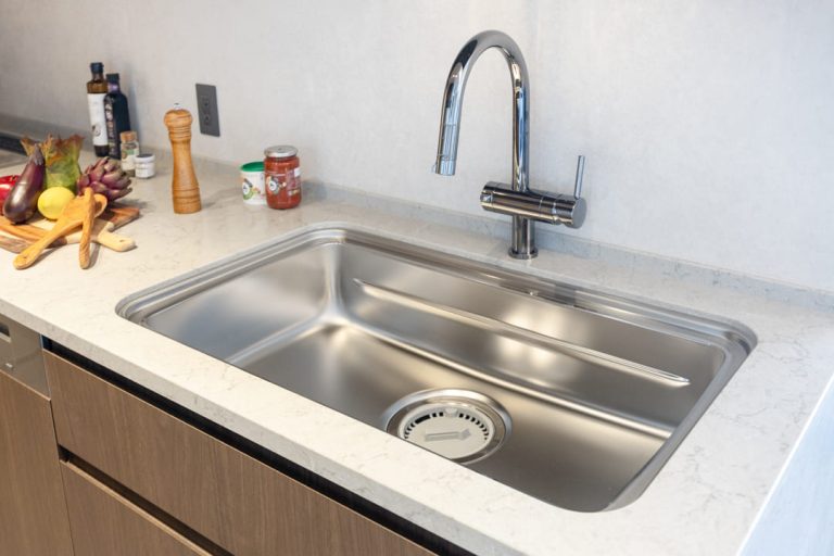 キッチン シンク