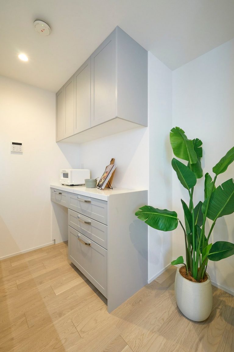 キッチン カップボード