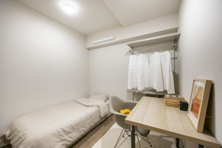 サービスルーム