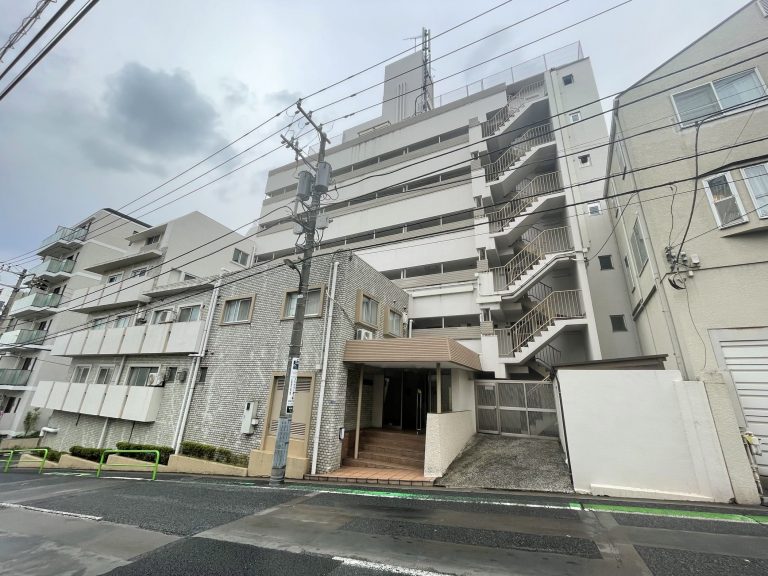 麻布十番　70㎡超えの専用庭付き！専有面積93㎡のゆとりある住まい