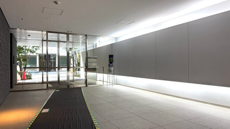 エントランスホール