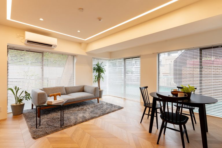 青山一丁目　最上階角部屋！約36㎡のバルコニー付きでこだわりが詰まった2LDK