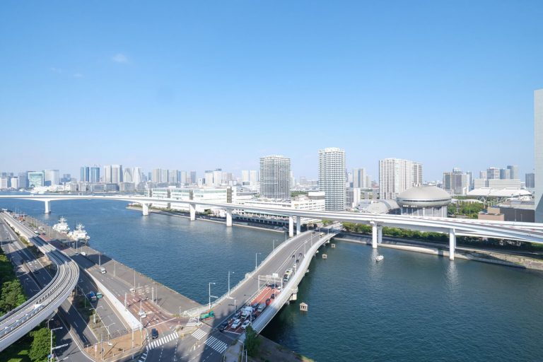 THE TOWER DAIBA EAST　運河とビル群が望める18階部の3LDK