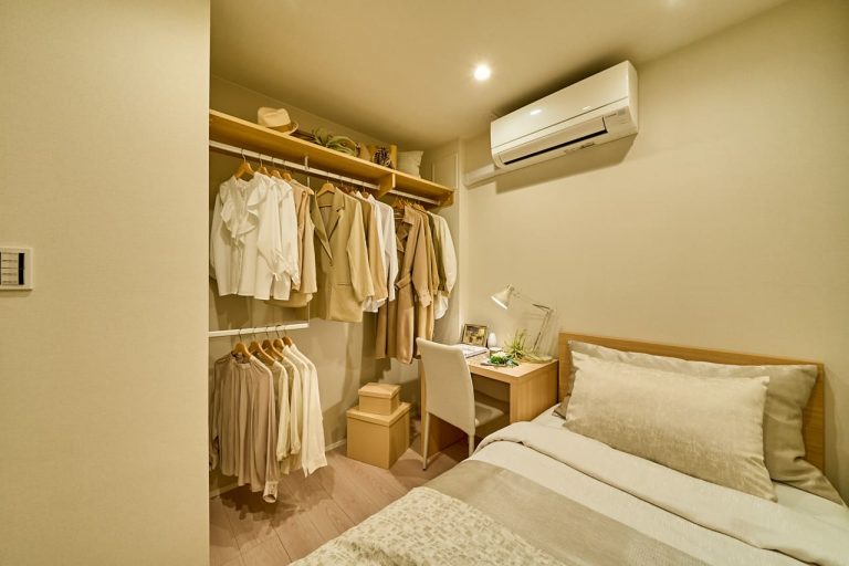 サービスルーム