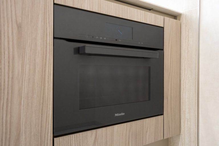 キッチン ミーレ製ビルトインスチームオーブン