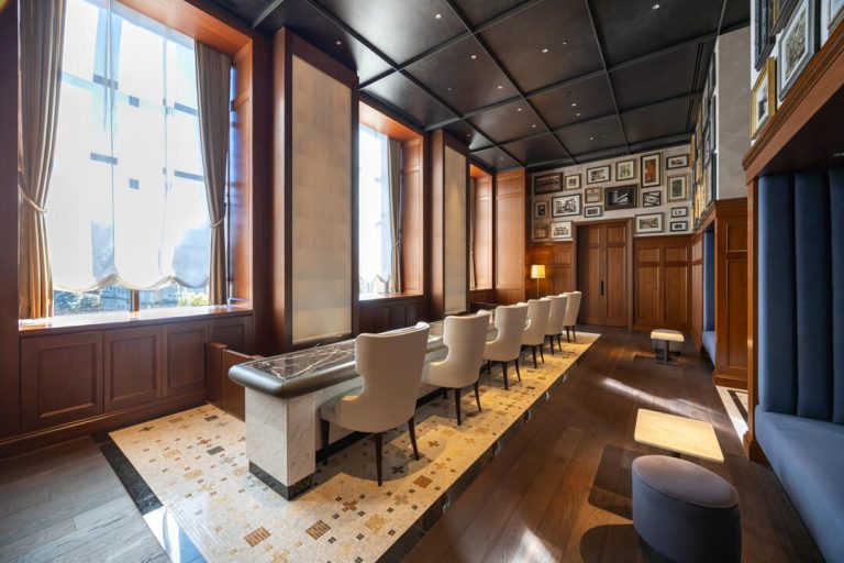 ダイニングバー