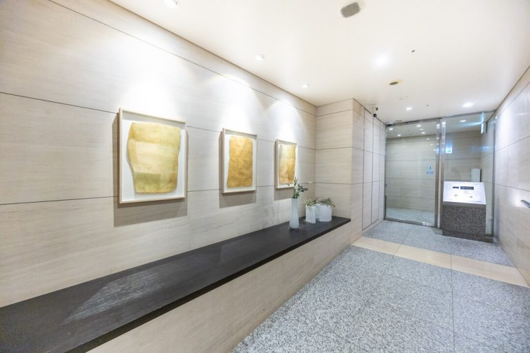 エントランスホール