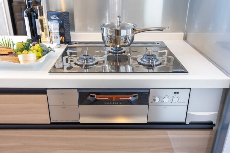 キッチン 3口ガスコンロ