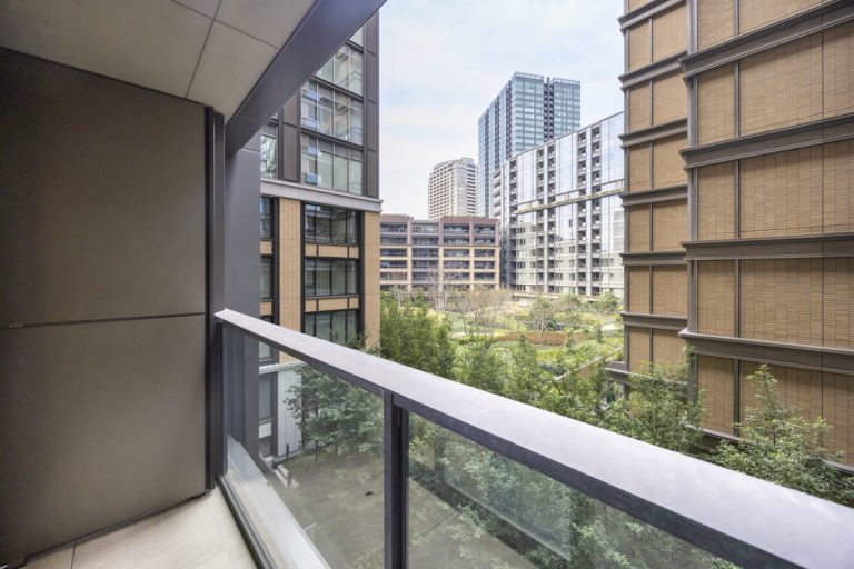 バルコニー（寝室2側）