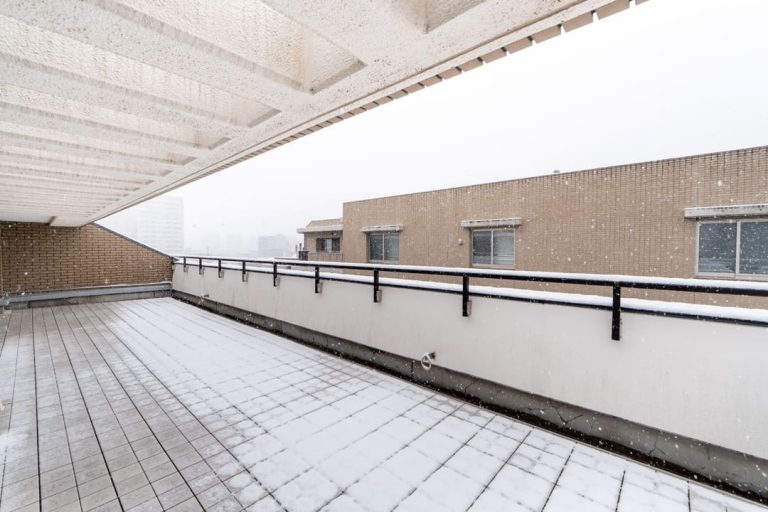 ルーフバルコニー