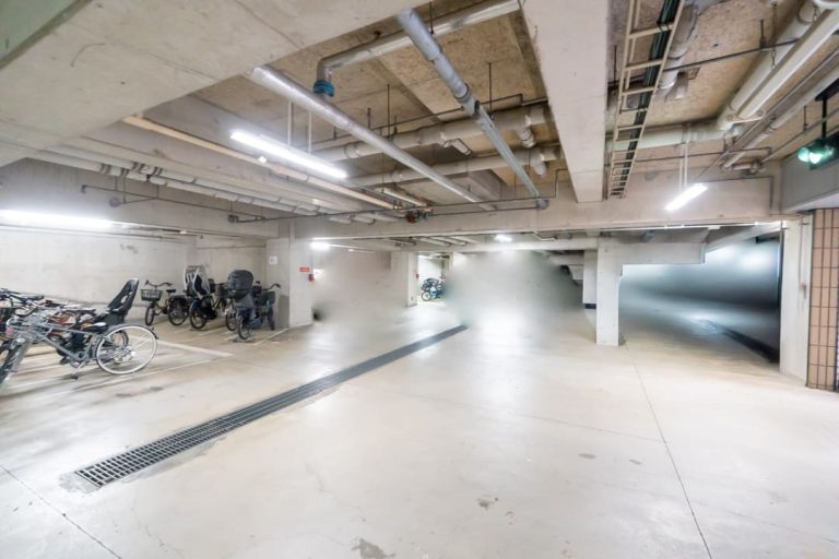 駐輪場・駐車場