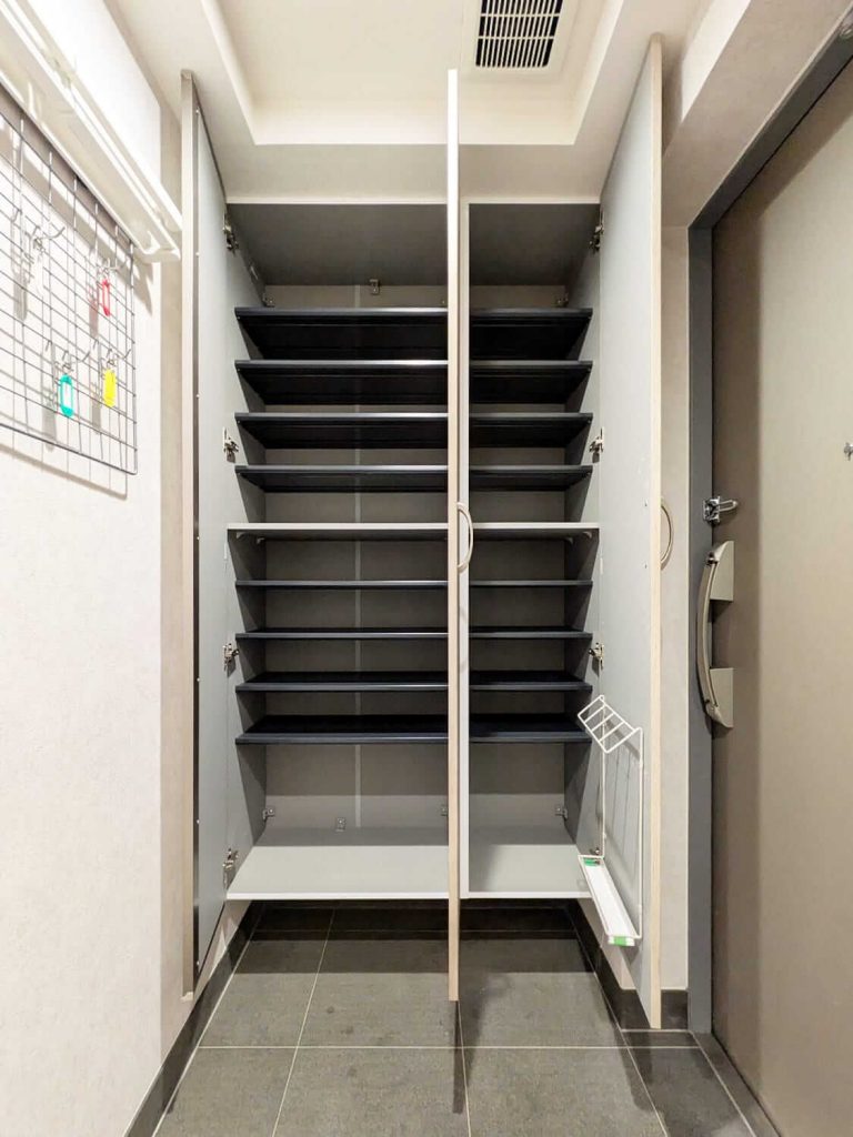 玄関 シューズボックス