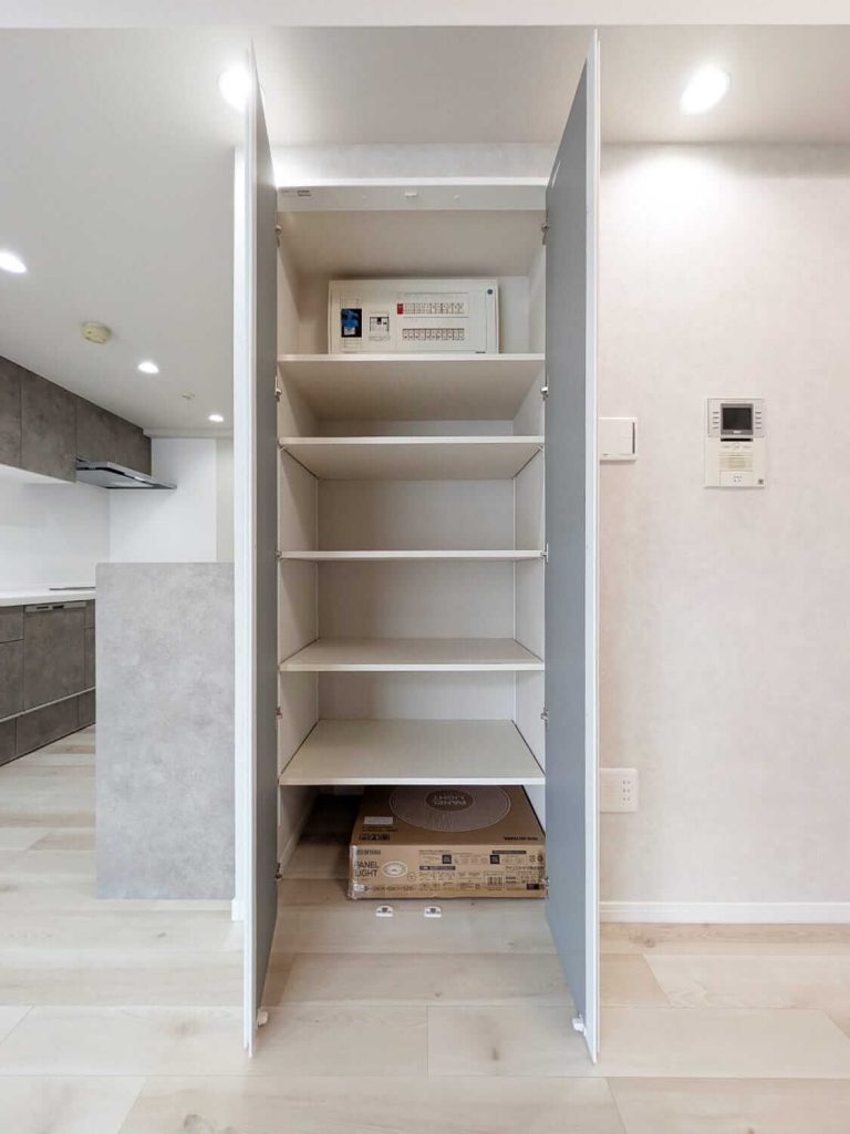 リビングダイニング 収納