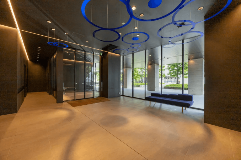 エントランスホール