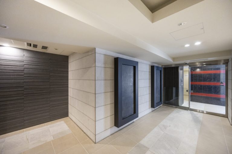 エントランスホール