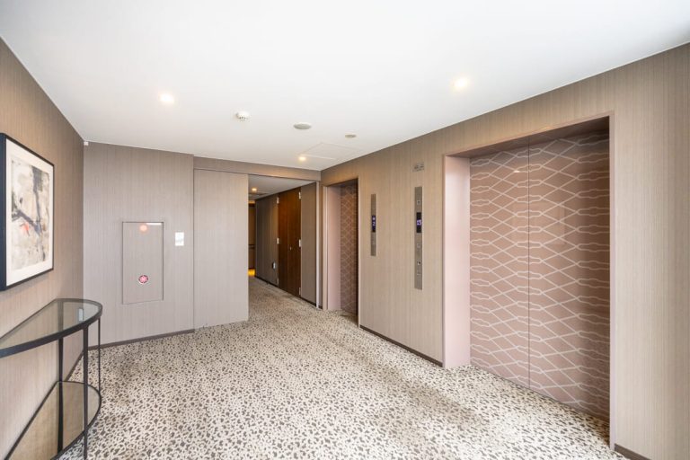 25Fエレベーターホール