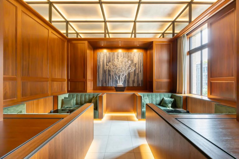 ダイニングバー