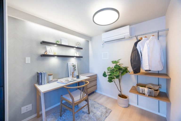 サービスルーム