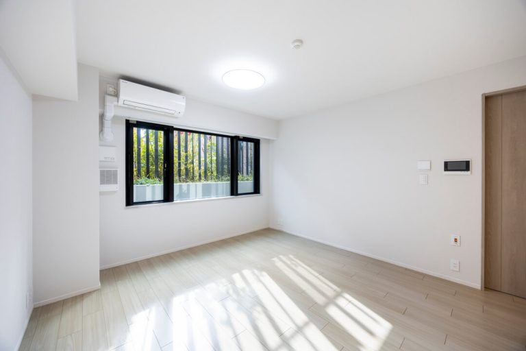 三軒茶屋　2023年築、WIC・SIC付の収納豊富な1LDK