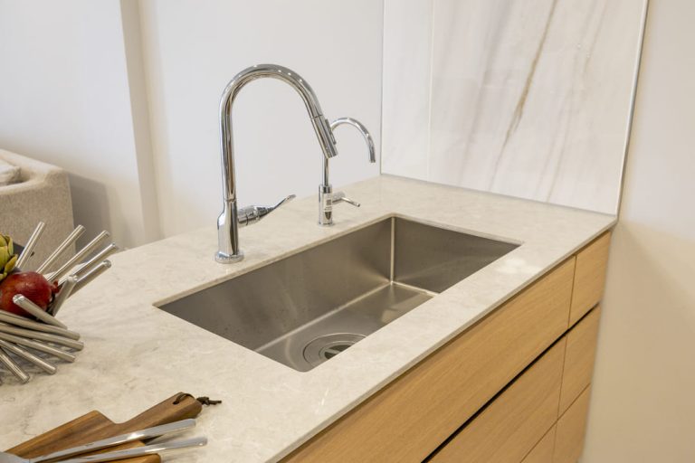 キッチン シンク