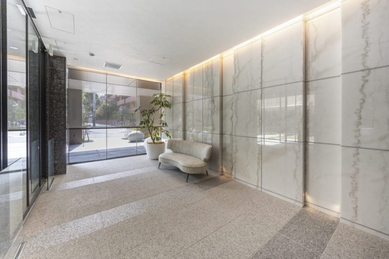 エントランスホール