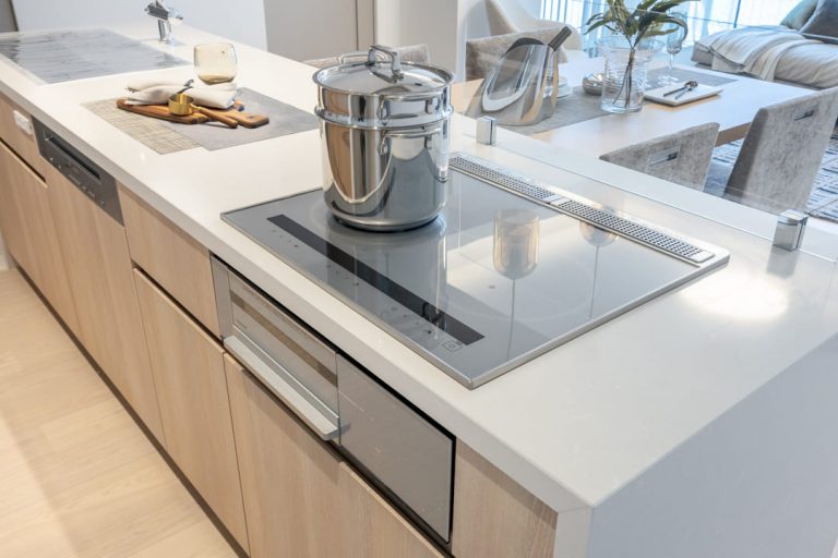 キッチン IHクッキングヒーター