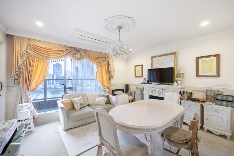 リビングダイニング