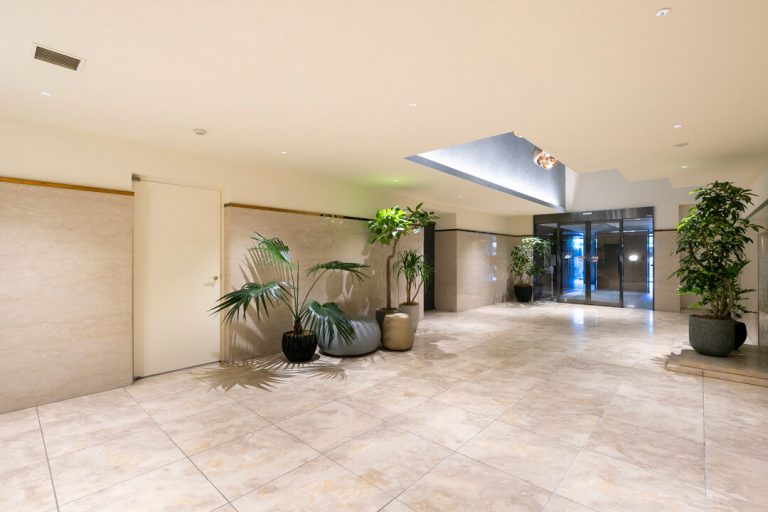 エントランスホール