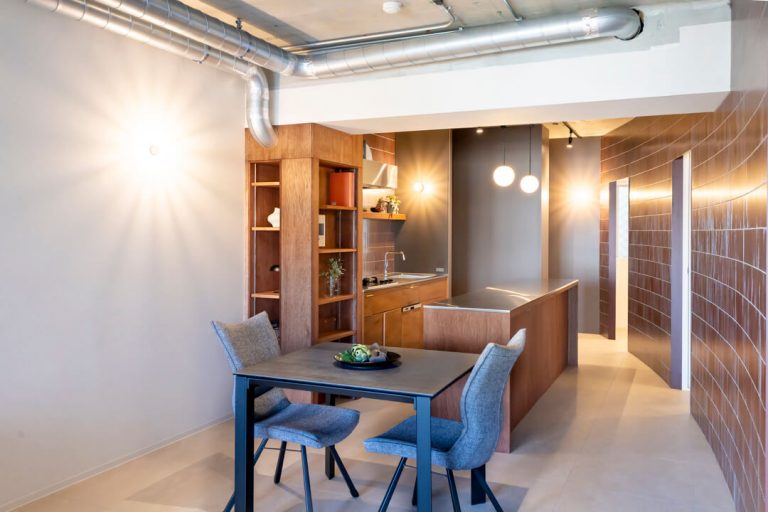 白金台　色や素材が生むお洒落な空間