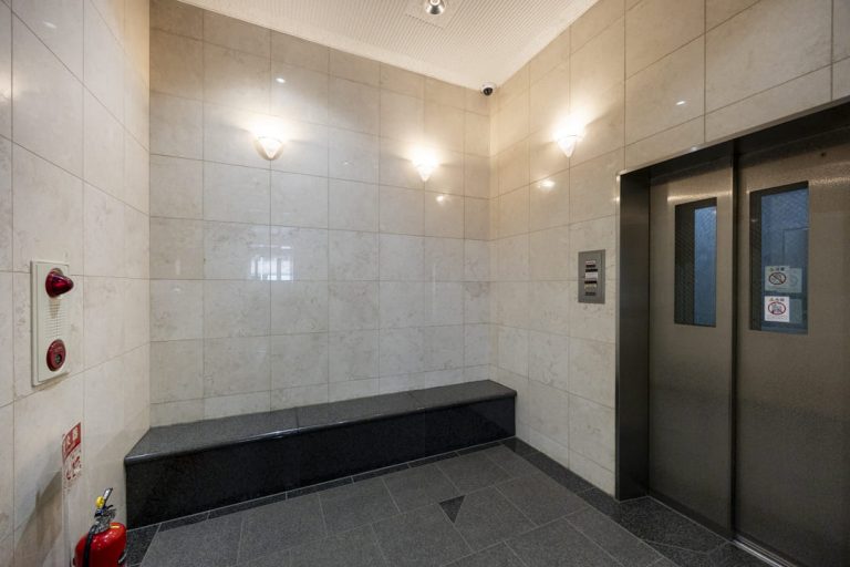 エレベーターホール