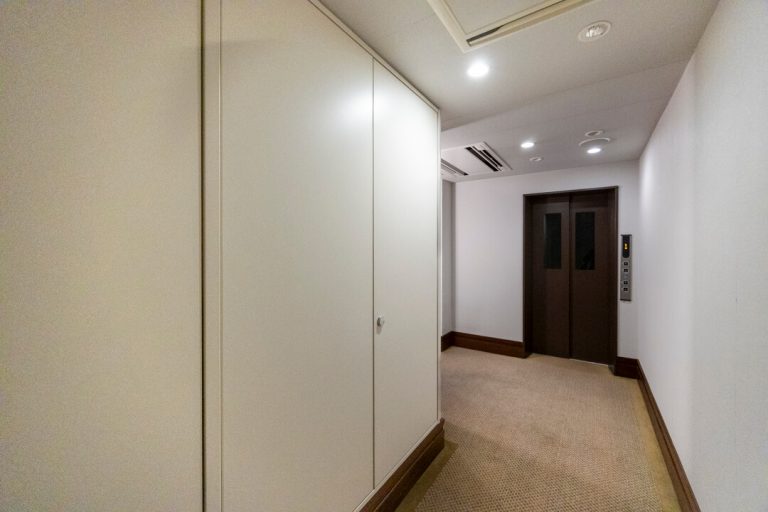 共用廊下・エレベーター