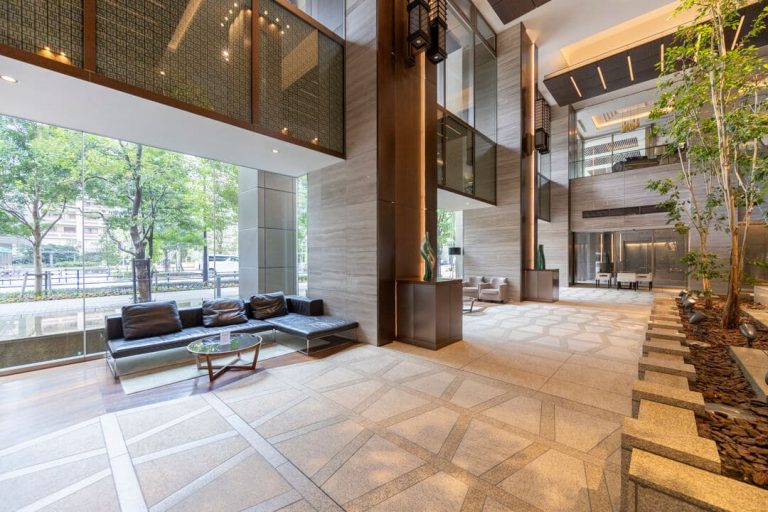 エントランスホール