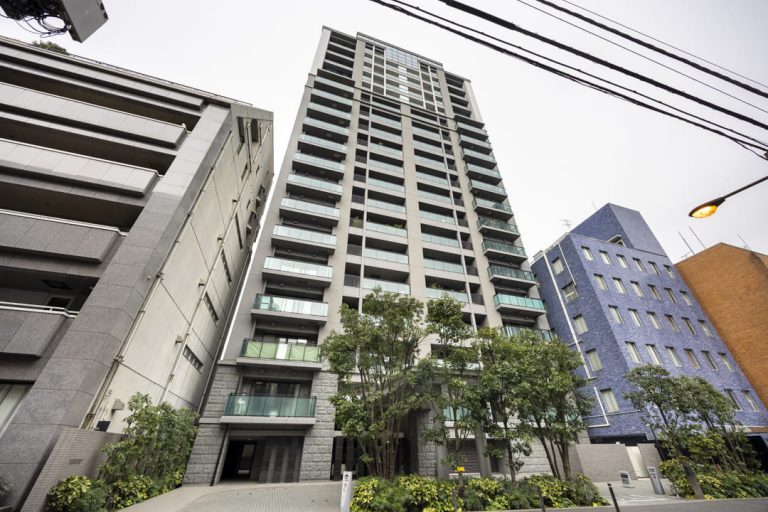 シティタワー・ルフォン九段の杜　光と風を纏う、開放の南西角住戸