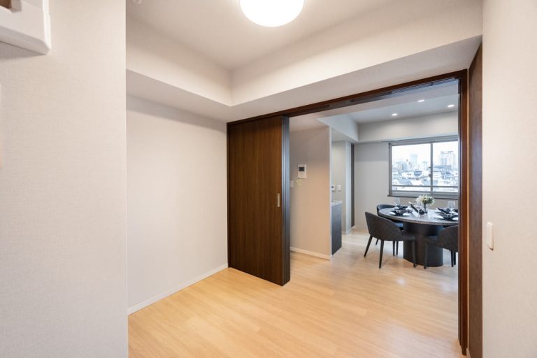 寝室3、リビングダイニング