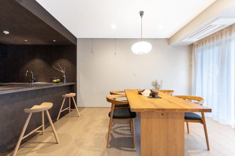 渋谷　光と回遊性を纏う角住戸