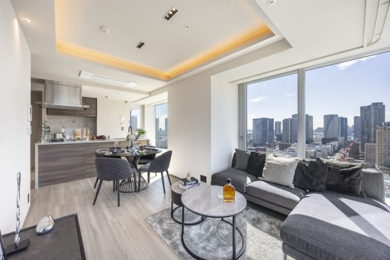 キャピタルゲートプレイスザ・タワー　駅直結タワーで叶える、31階角住戸の開放感