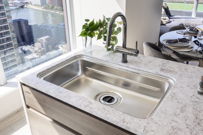 キッチン シンク