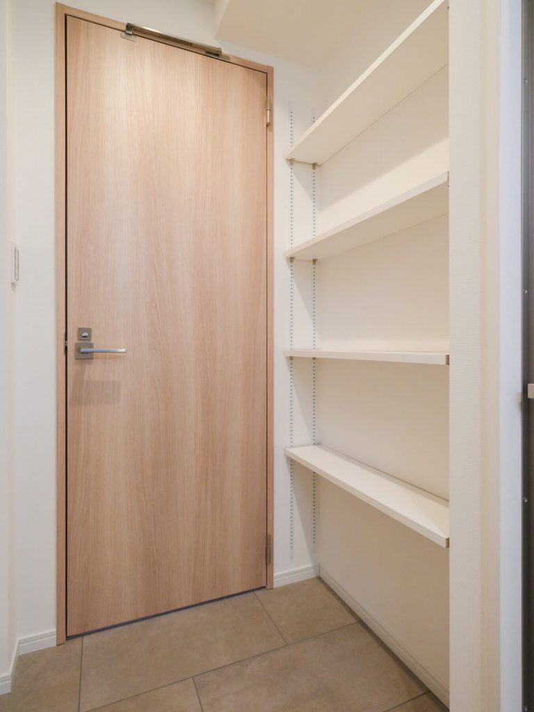 洗面室 可動棚付