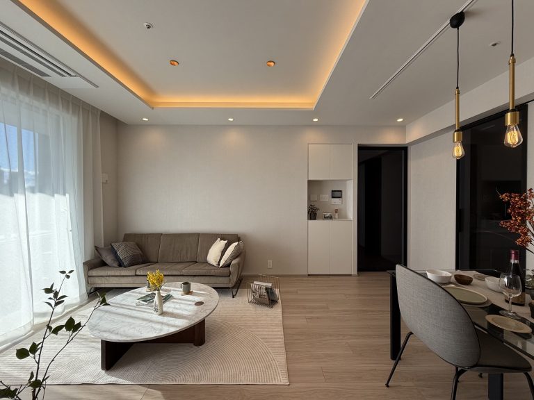 リビングダイニング