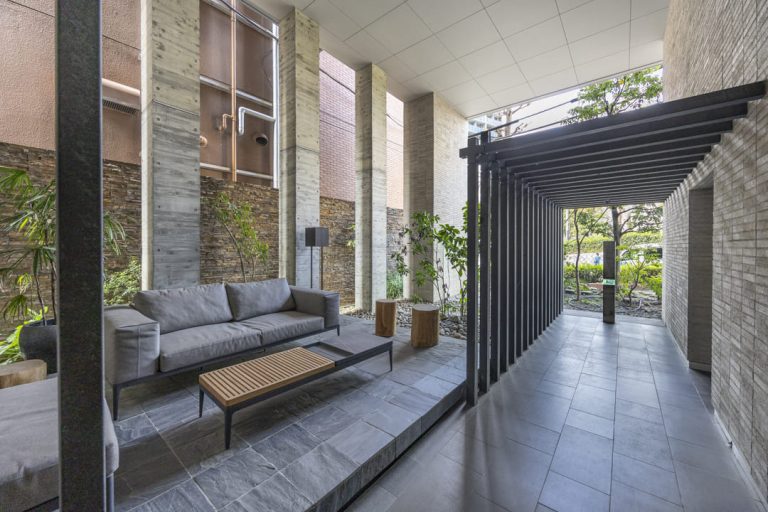 エントランスホール