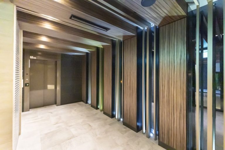 エレベーターホール