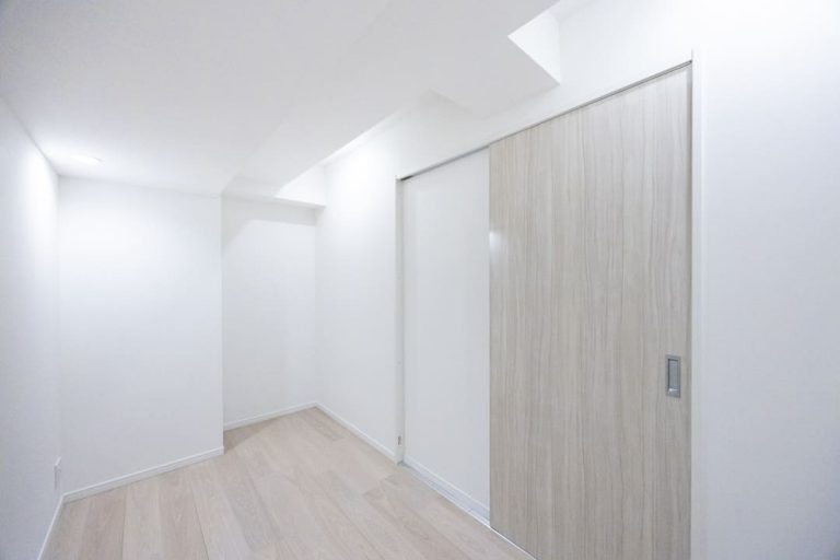 サービスルーム